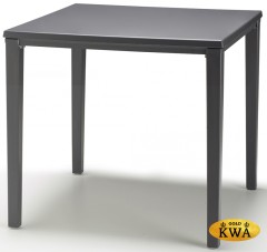 Стол пластиковый обеденный