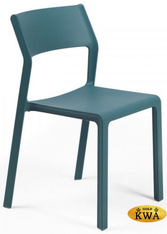 Стул пластиковый