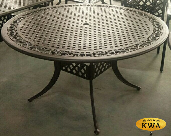 Круглый стол из литого алюминия Sardinia 137