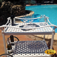 Сервировочный стол из литого алюминия