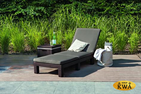 Лежак пластиковый Daytona