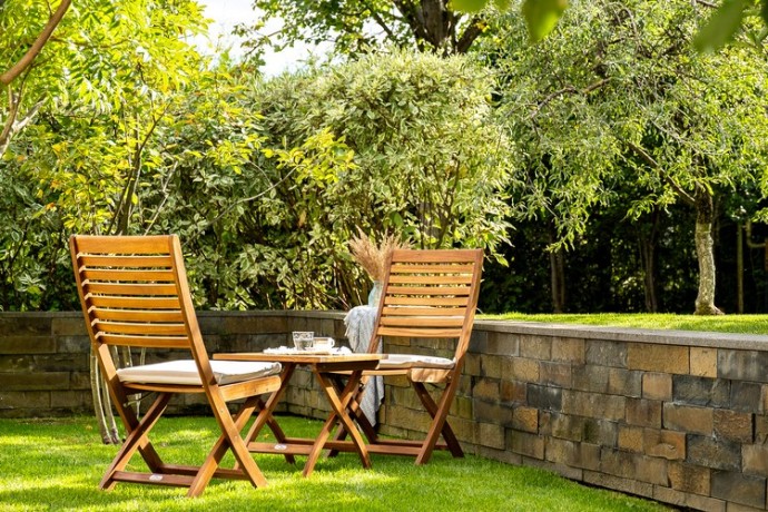 Складной кофейный комплект из акации КАРО с низким столом