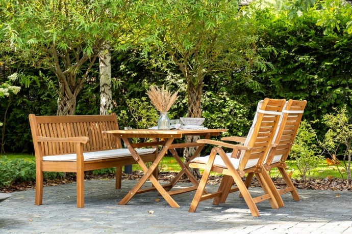 Обеденный комплект из акации КАРО со скамьей