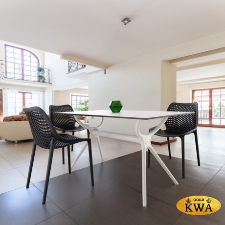 Стул пластиковый