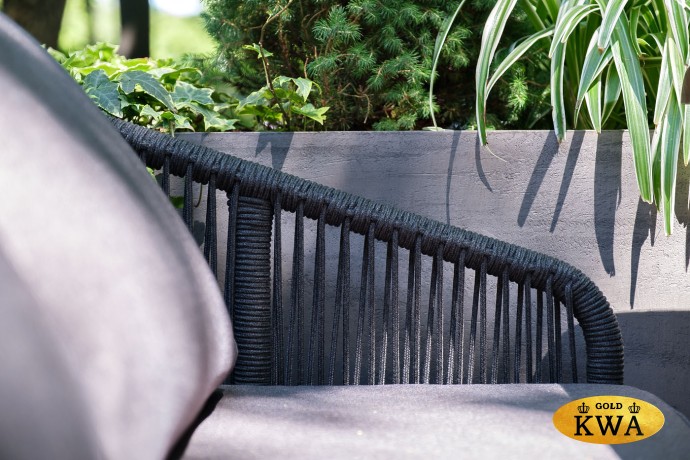 "Канны" диван 2-местный плетеный из роупа, каркас алюминий темно-серый (RAL7024) шагрень, роуп темно-серый круглый, ткань темно-серая 019