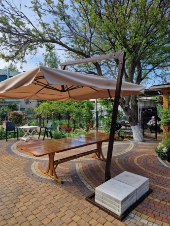 Зонты усиленные на боковой опоре