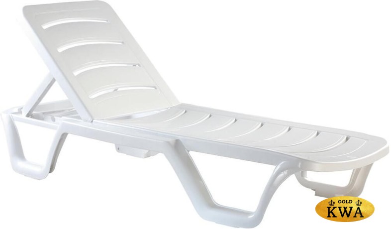 Шезлонг-лежак пластиковый