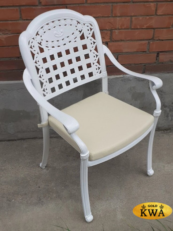 Белая литая мебель из алюминия Geraldine 8