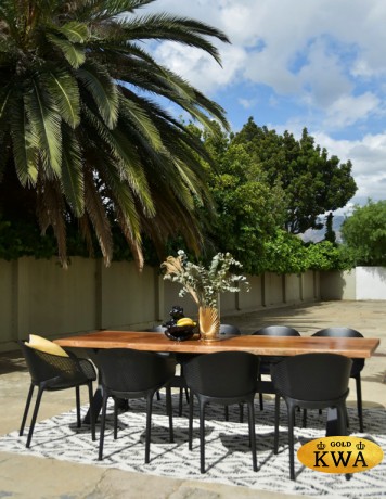 Кресло пластиковое