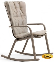 Кресло-качалка пластиковое с подушкой