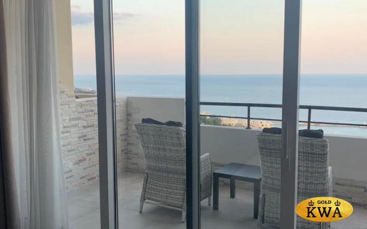 Регулируемое кресло из ротанга ВЕРОНА в комплекте с подушками