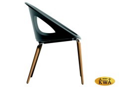 Кресло пластиковое