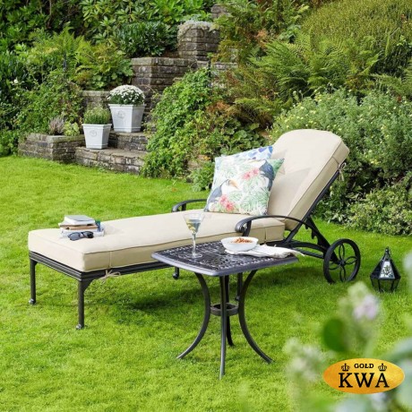 Металлический шезлонг из литого алюминия