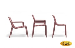 Стул пластиковый