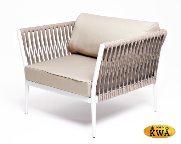 "Касабланка" кресло плетеное из роупа, каркас алюминий светло-серый (RAL7035) муар, роуп серо-коричневый 23мм, ткань бежевая 052