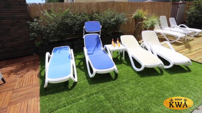 Шезлонг-лежак пластиковый