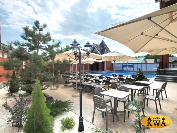 Шезлонг-лежак пластиковый