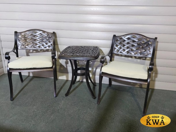 Металлическая мебель из литого алюминия Paris