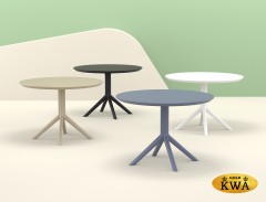 Стол пластиковый