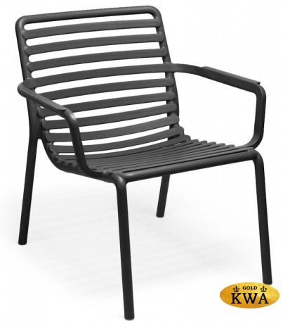 Лаунж-кресло пластиковое