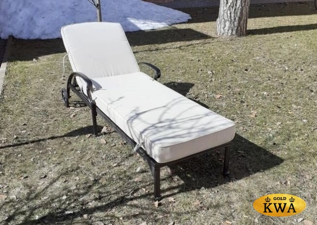 Литой шезлонг из алюминия Bernie
