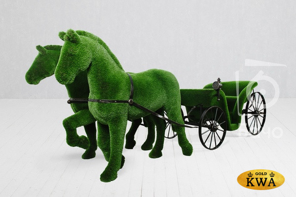 Топиари ландшафтная фигура Карета, запряженная лошадьми