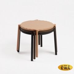 Столик пластиковый журнальный