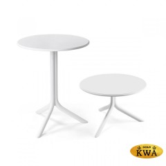 Стол пластиковый обеденный