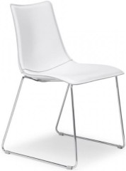 Стул на полозьях с обивкой