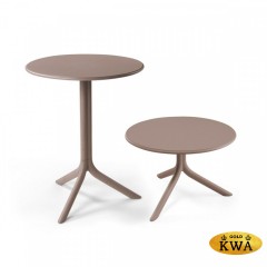 Стол пластиковый обеденный