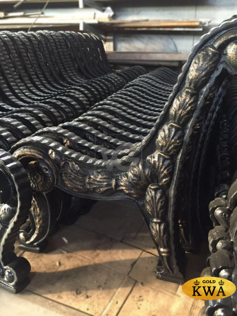 Скамейка чугунная Классик 2м 3 опоры