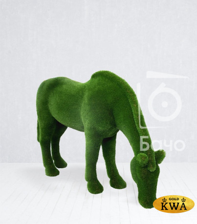 Топиари ландшафтная фигура Лошадь на лугу