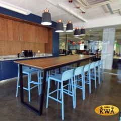 Стул пластиковый барный