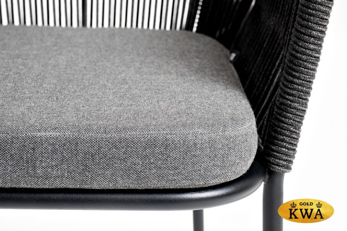 "Лион" стул плетеный из роупа, каркас из стали темно-серый (RAL7024) муар, роуп темно-серый круглый, ткань темно-серая 027