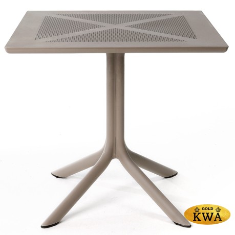 Стол пластиковый обеденный