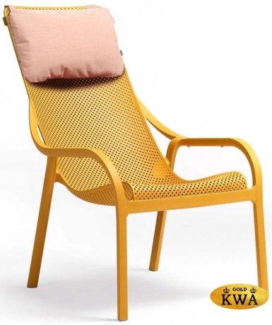 Лаунж-кресло пластиковое с подушкой