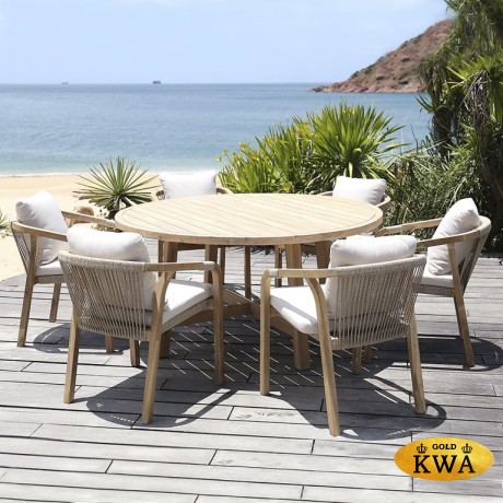 Комплект деревянной мебели