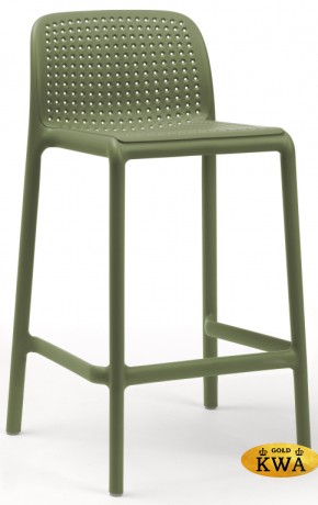 Стул пластиковый полубарный