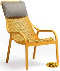 Лаунж-кресло пластиковое с подушкой