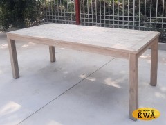 Стол деревянный обеденный