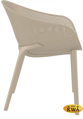 Кресло пластиковое