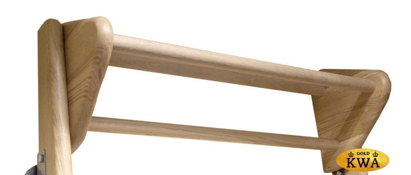 Из дуба с деревянным турником 235*100 см