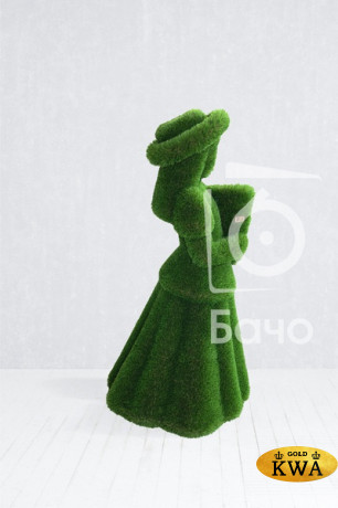 Топиари ландшафтная фигура Девочка с букетом