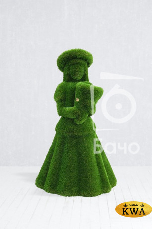 Топиари ландшафтная фигура Девочка с букетом