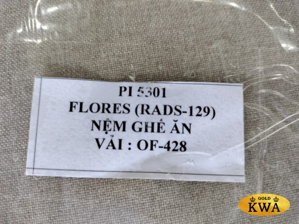 Комплект деревянной мебели