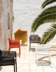 Кресло пластиковое