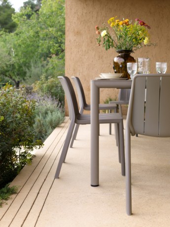 Стол пластиковый раздвижной