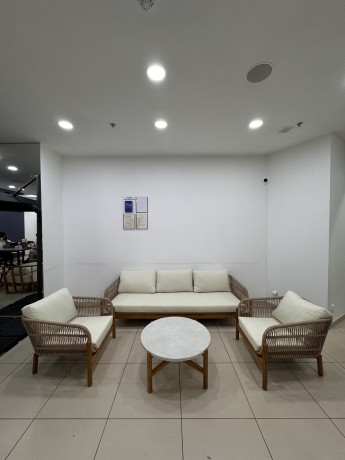 Лаунж-зона ELEONORA с 3-х местным диваном