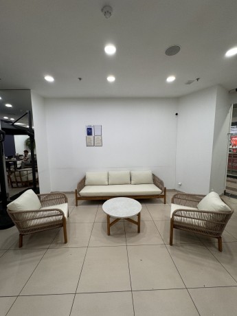 Лаунж-зона ELEONORA с 3-х местным диваном