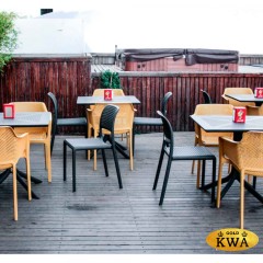 Стул пластиковый